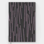 Tepisi Zagreb model Lonja Ljeto: 100% ovčja vuna i 100% dizajn. Ručno taftani vuneni tepih debljine 20 mm, ljetne boje koje osvježavaju prostor.